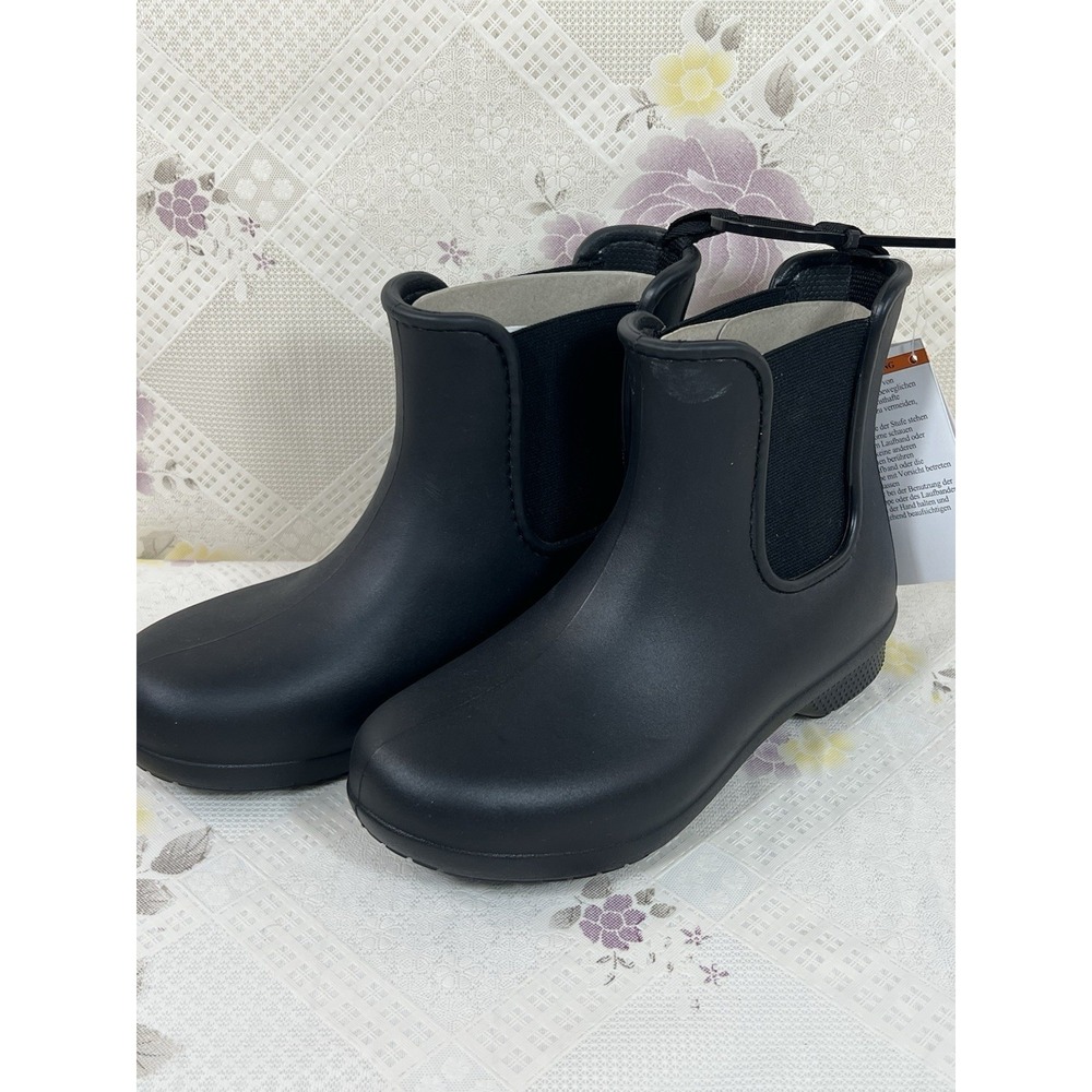 Crocs Women's Freesail Chelsea‎ Ankle Boots Rain Boots  Size 4 Black